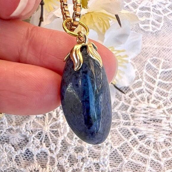 Vintage Polished Tumbled Sodalite Crystal Necklace - Picture 10 of 10